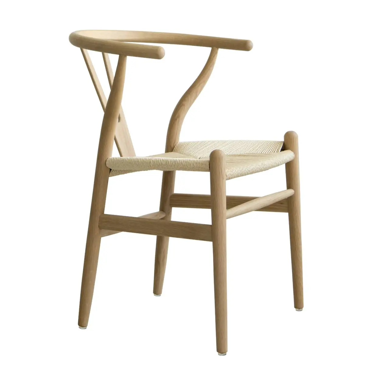 Designstuhl Y-Stuhl aus hellem Eichenholz mit Armlehnen fuer zuhause und Gastronomie und Meetingraum